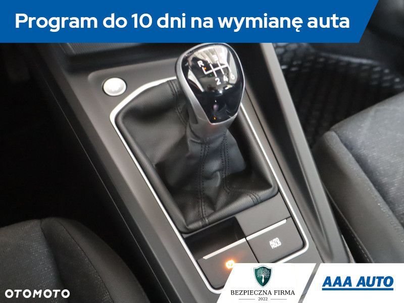 Volkswagen Golf Variant - 20