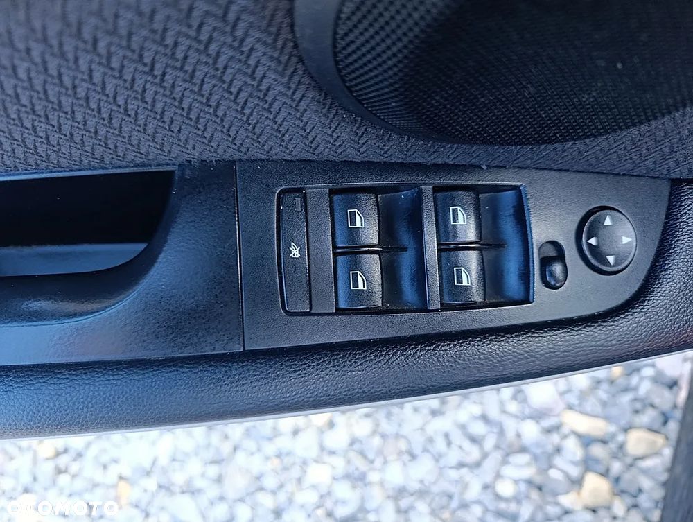 BMW Seria 3 325d DPF Edition Exclusive - 17