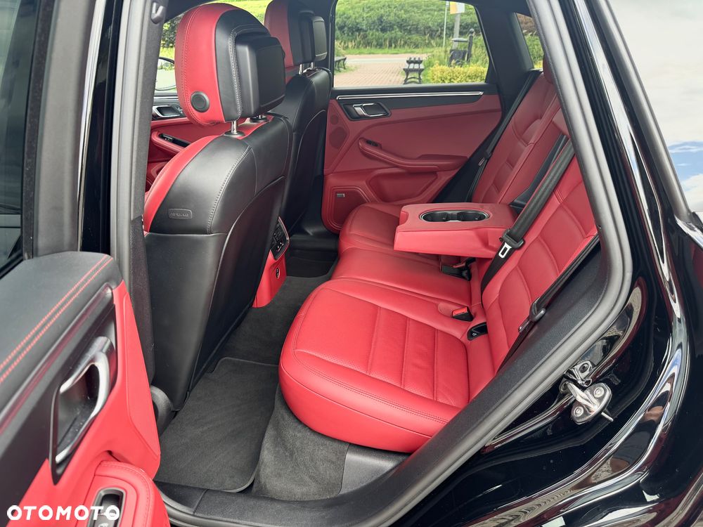 Porsche Macan - 31