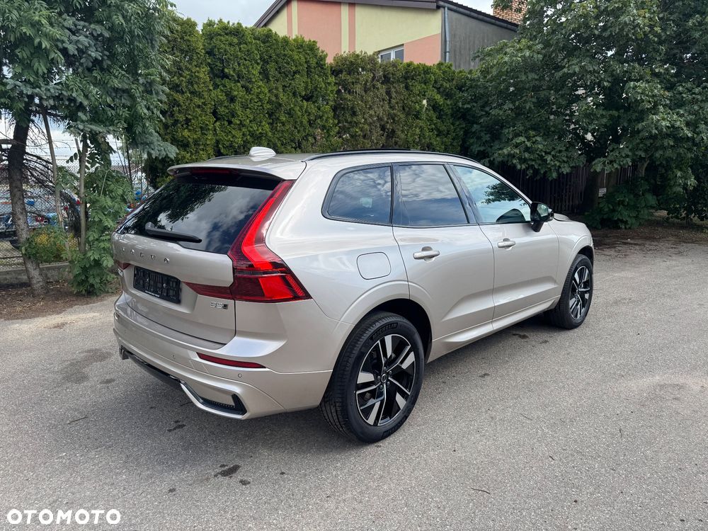 Volvo XC 60 B5 B AWD Plus Black Edition - 6