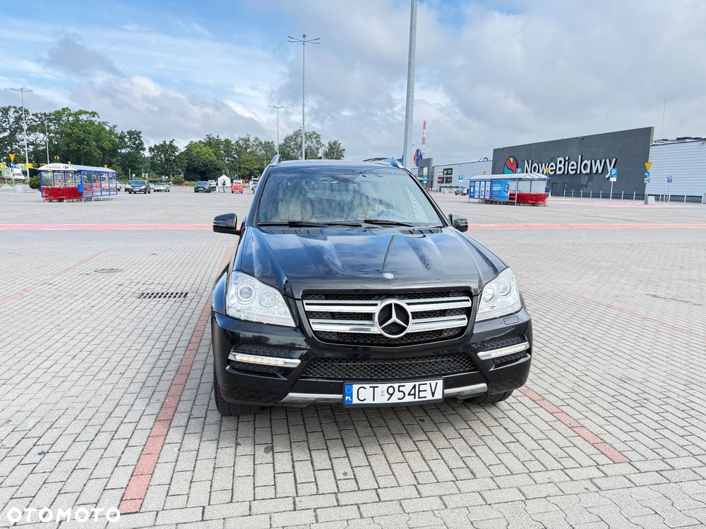 Mercedes-Benz GL - 10