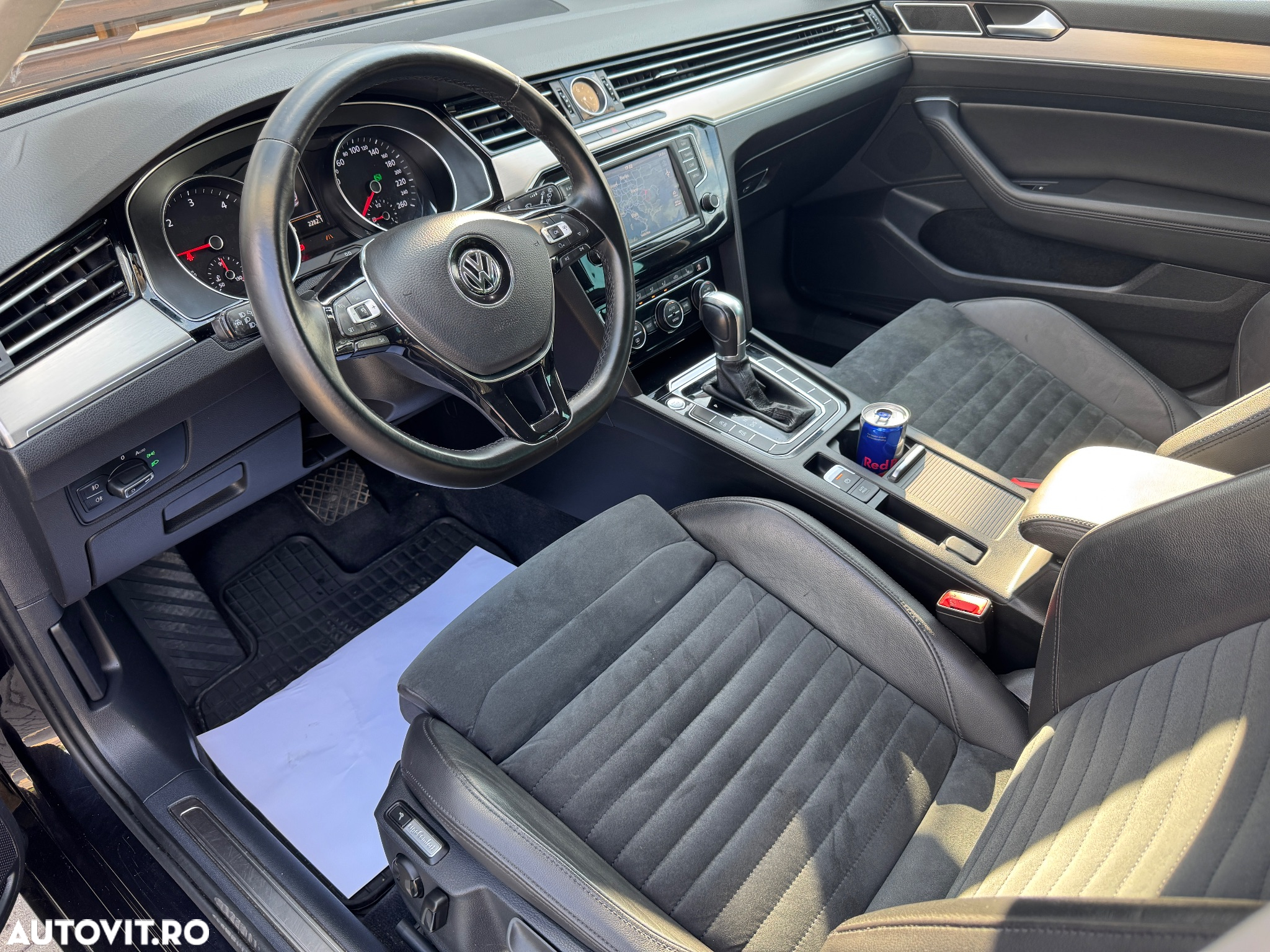 Volkswagen Passat Variant 2.0 TDI SCR DSG (BlueM. Tech) Highline - 7
