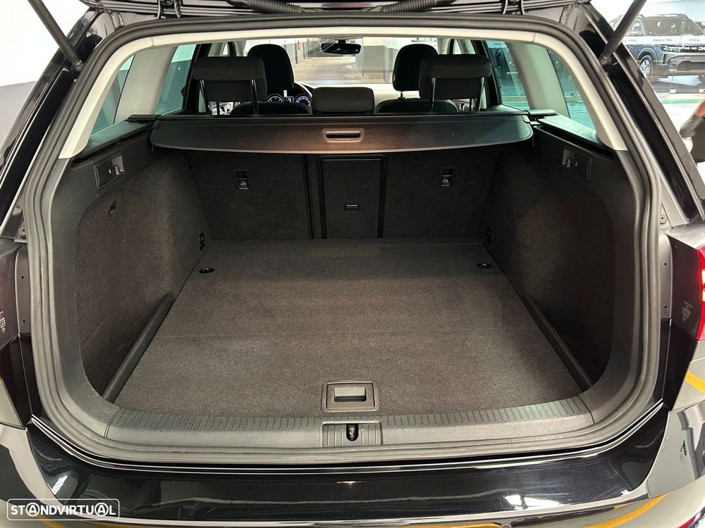 VW Golf Variant 1.6 TDi Confortline - 18