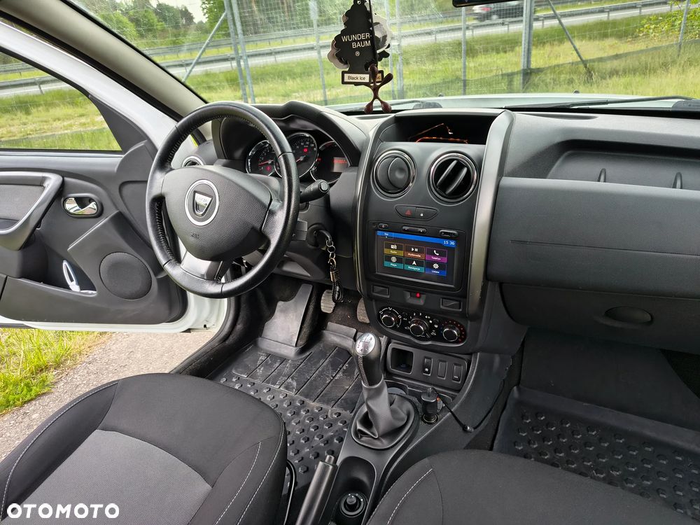 Dacia Duster 1.6 SCe S&S - 9