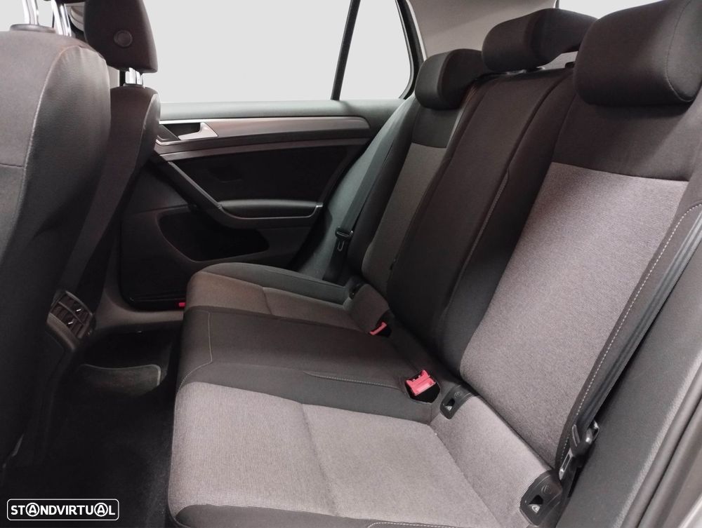 VW Golf 1.6 TDi Trendline - 6