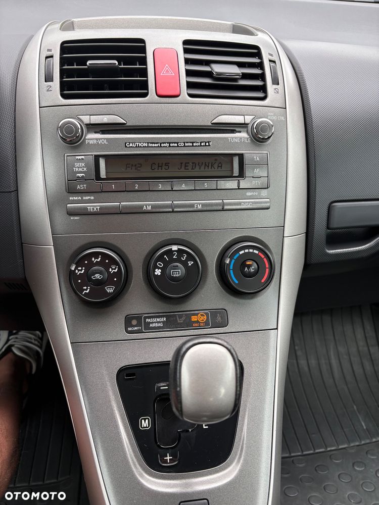 Toyota Auris 1.6 VVT-i Sol MM - 6