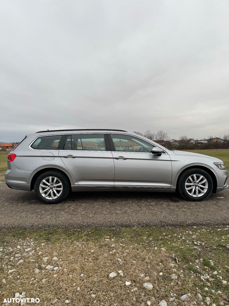 Volkswagen Passat Variant 2.0 TDI DSG (BlueMotion Technology) Comfortline - 4