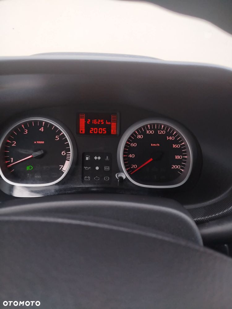 Dacia Duster 1.6 - 13