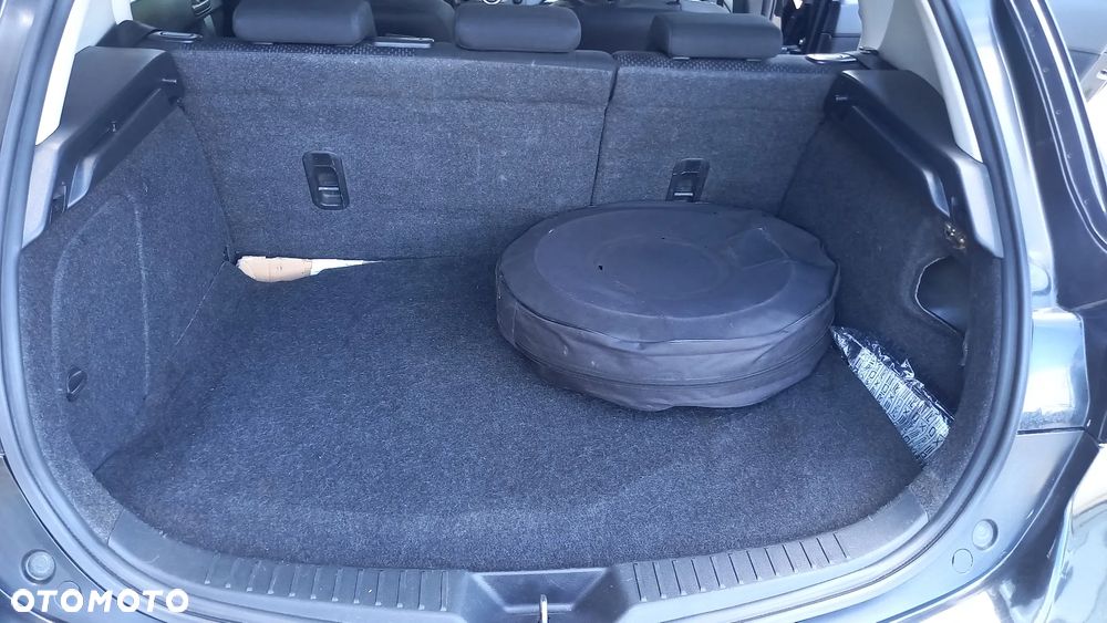Mazda 3 1.6 Comfort EU5 - 13