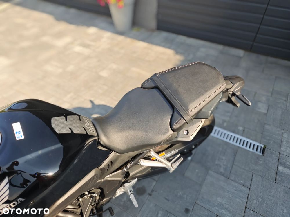 Honda CB - 10