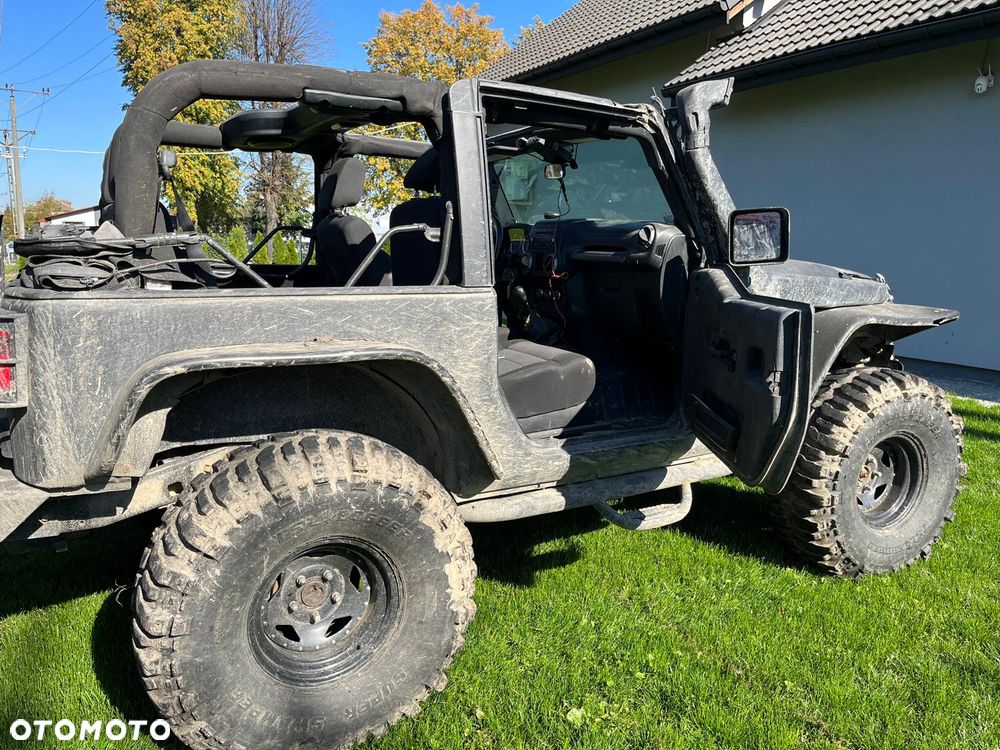 Jeep Wrangler - 10