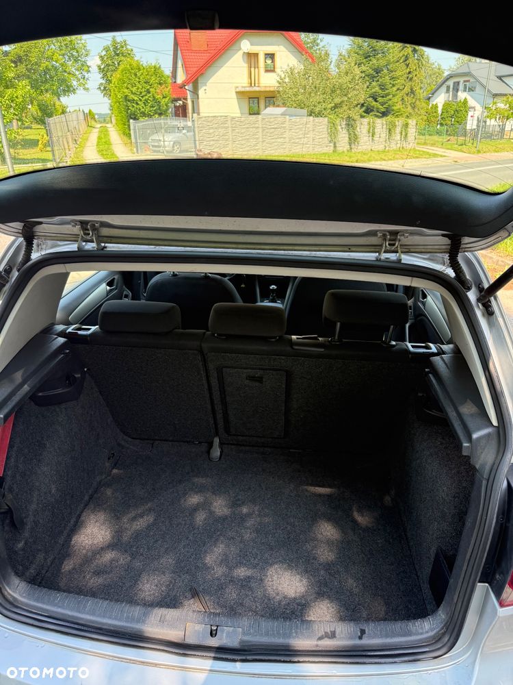 Volkswagen Golf 2.0 TDI Highline - 5