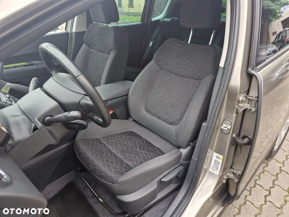 Peugeot 3008 1.6 BlueHDi Active S&S - 10