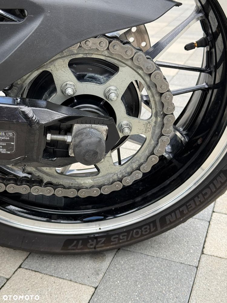 Kawasaki Z 900 RS - 4
