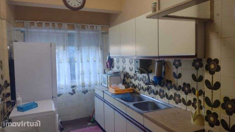Venda de T2 em Odivelas - Central - Grande imagem: 2/10