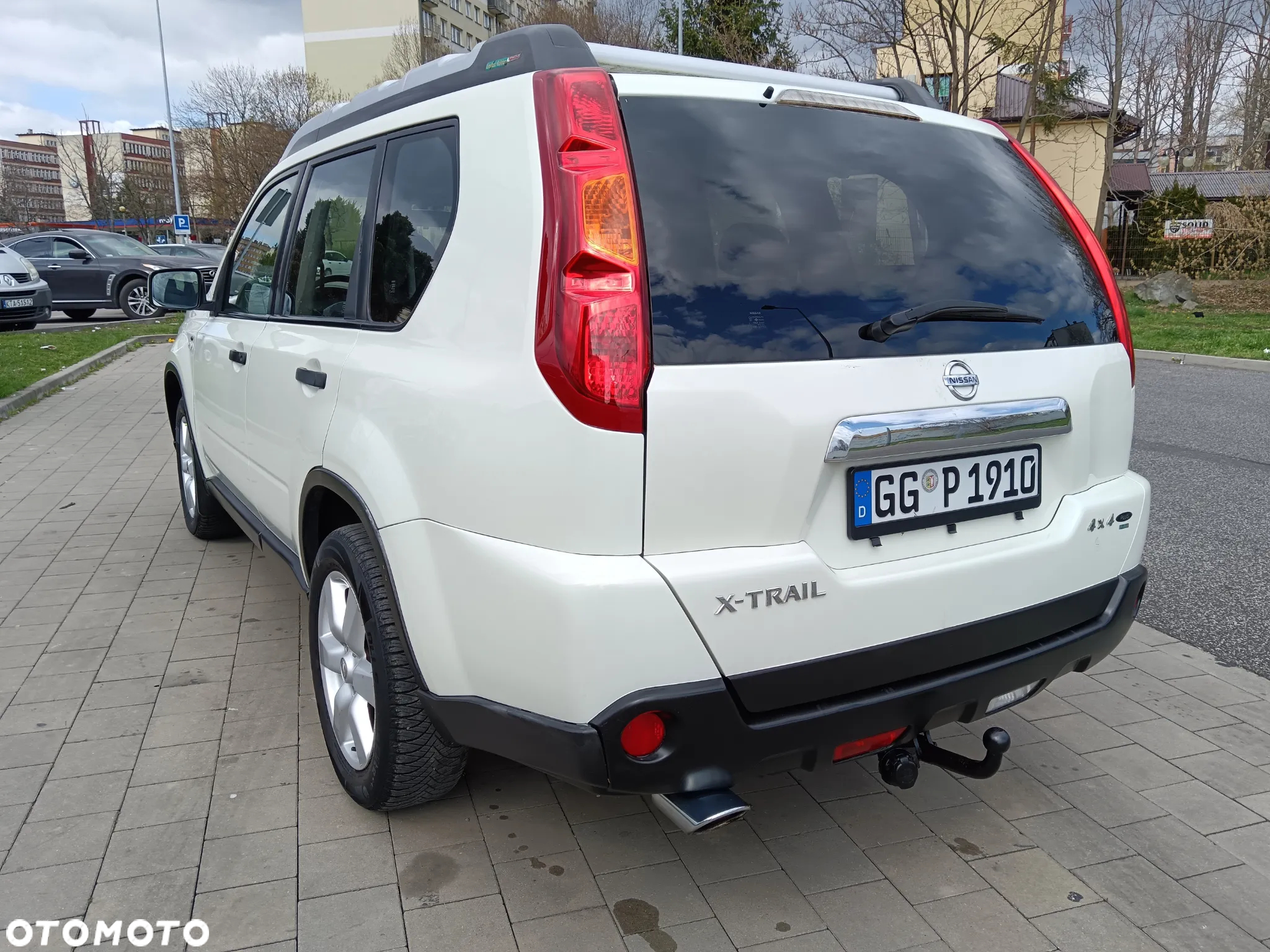 Nissan X-Trail 2.0 dCi 4x4 DPF Platinum - 14