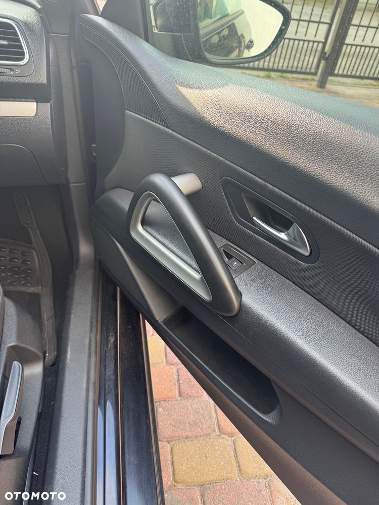 Volkswagen Scirocco 2.0 TDI - 13
