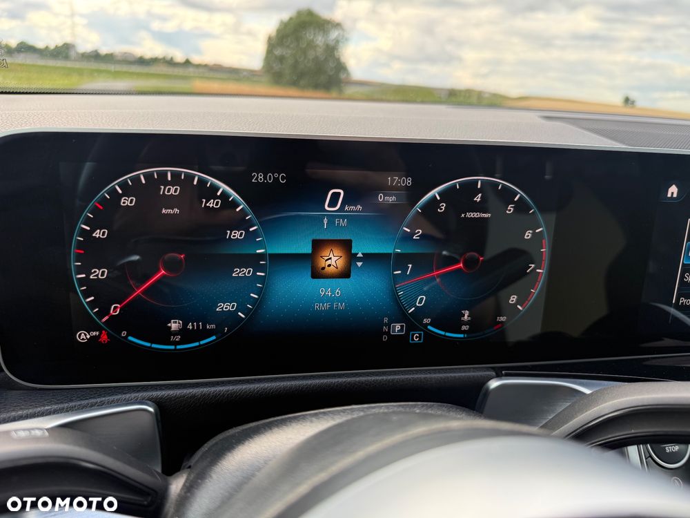 Mercedes-Benz GLB 250 8G-DCT AMG Line - 13