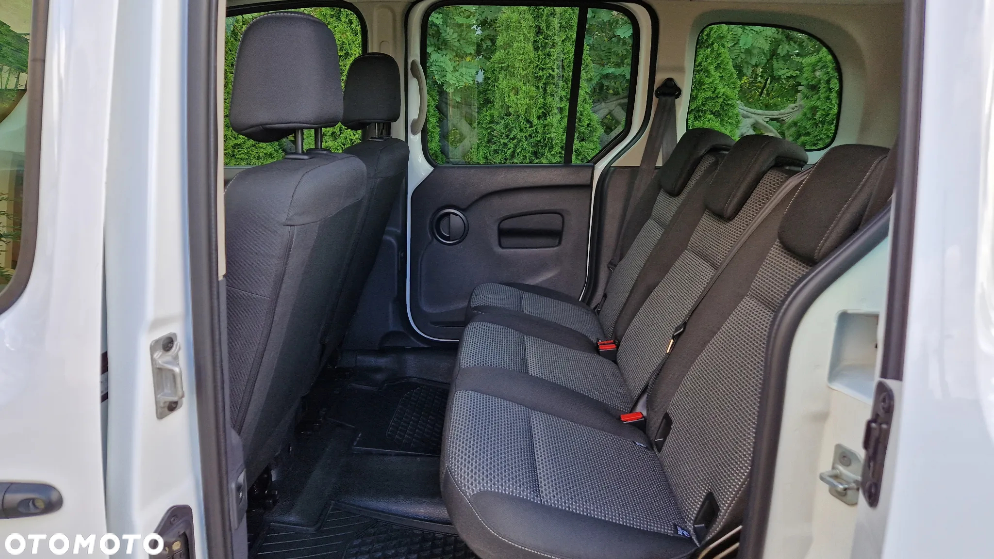 Mercedes-Benz Citan Tourer 109 CDI 415.703 - 11