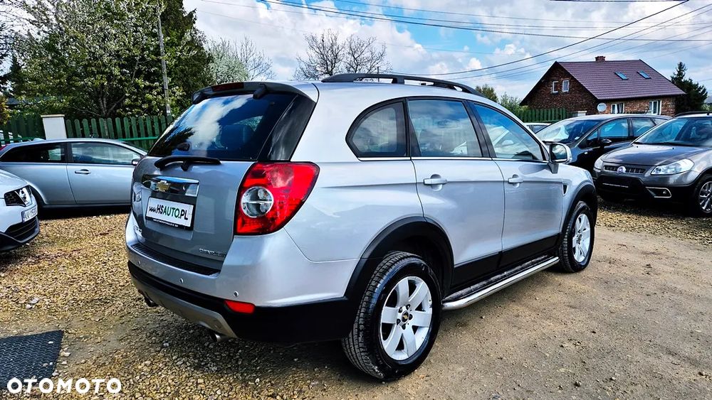 Chevrolet Captiva 2.4 LS - 11
