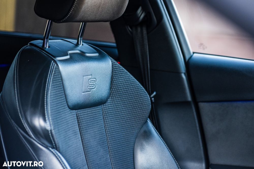 Audi A4 Avant 30 TDI S tronic S line - 28