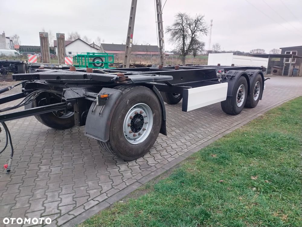 Krone Przyczep BDF 3 osie Gruba Solidna rama - 6
