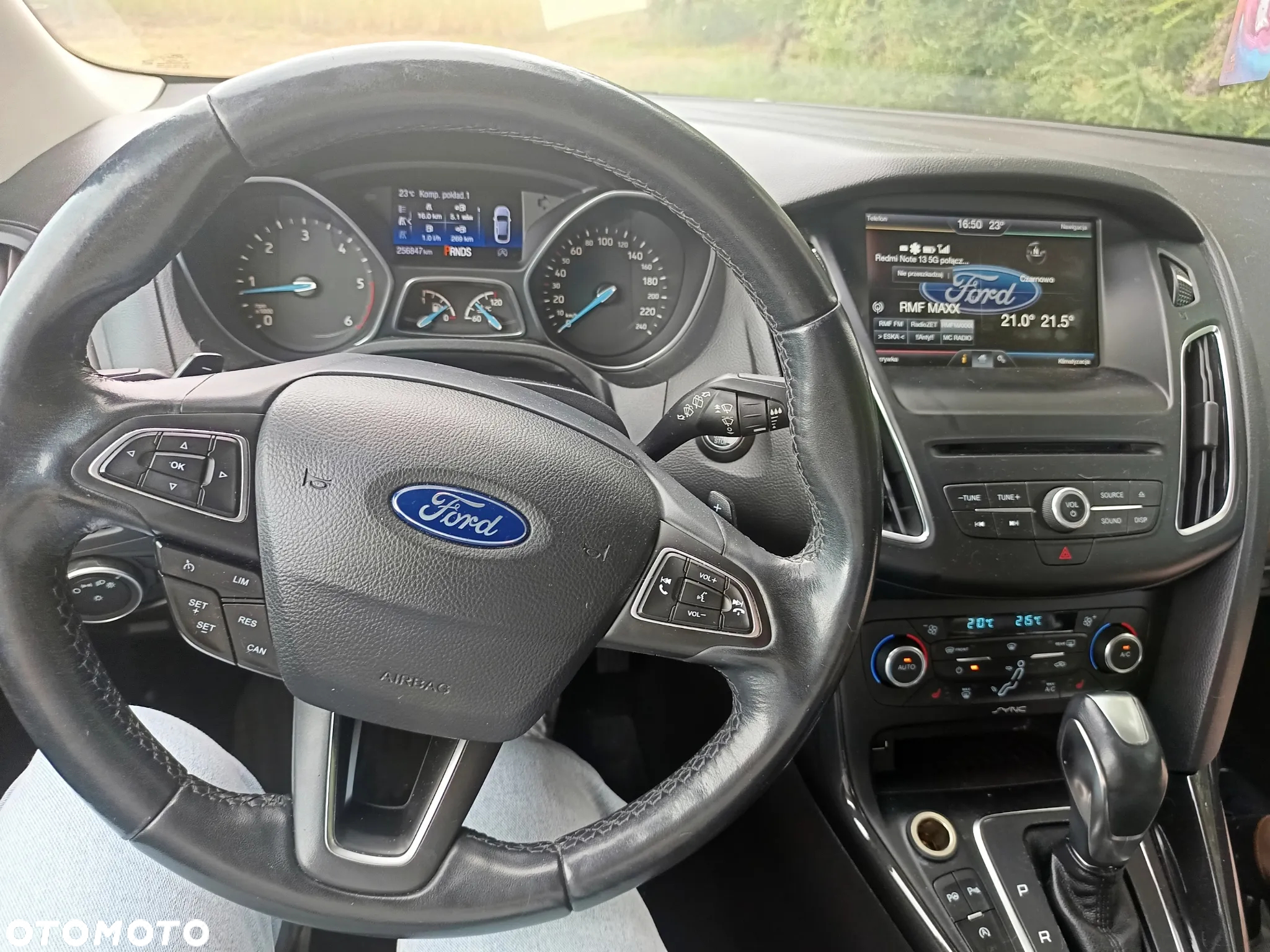 Ford Focus Turnier 1.5 EcoBlue Start-Stopp-System TITANIUM - 11