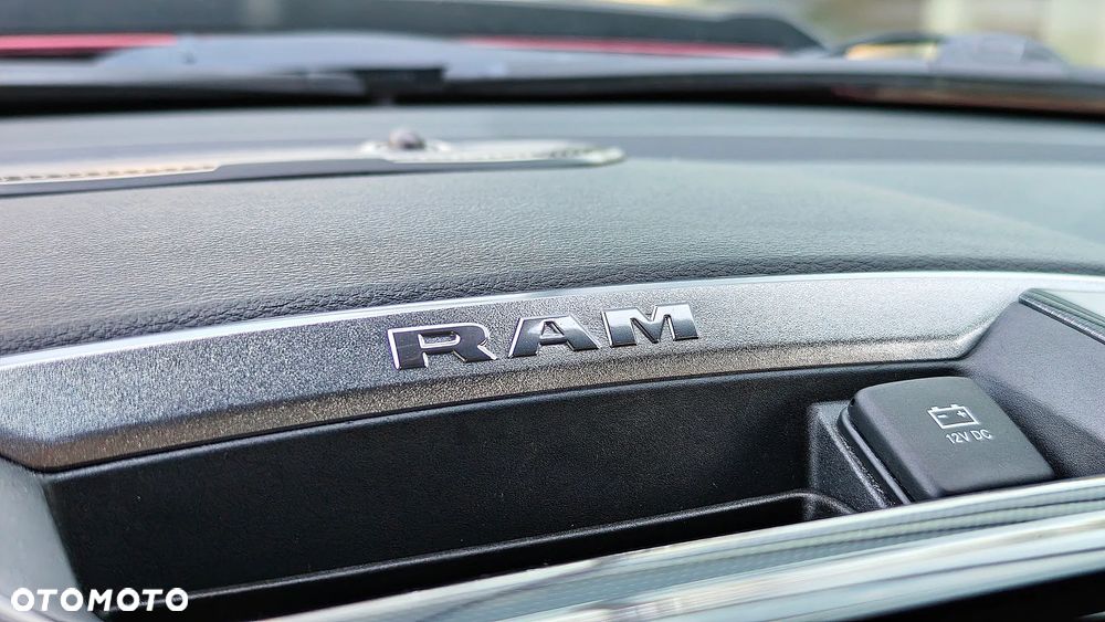 RAM 1500 5.7 Crew Cab Shortbed Laramie Sport - 37