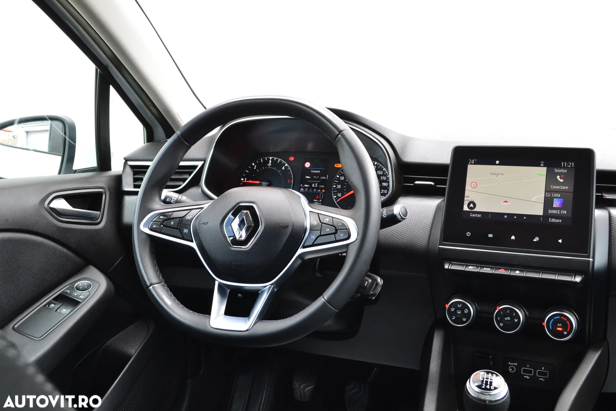 Renault Clio BLUE dCi 85 BUSINESS EDITION - 32