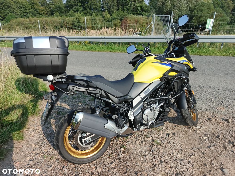 Suzuki DL - 18