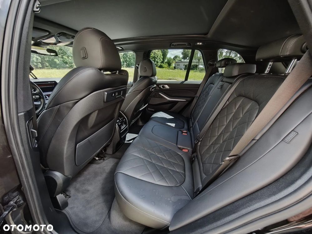 BMW X5 xDrive40i - 27