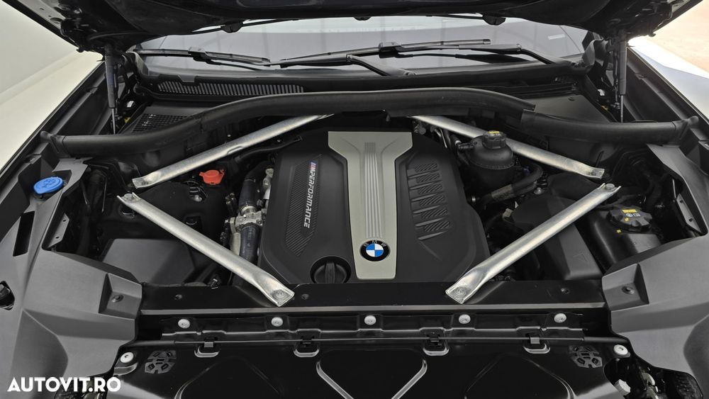 BMW X7 M50d - 24