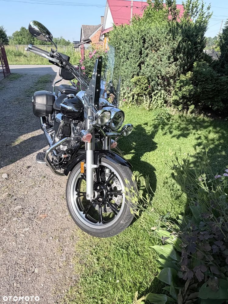 Yamaha XVS - 5