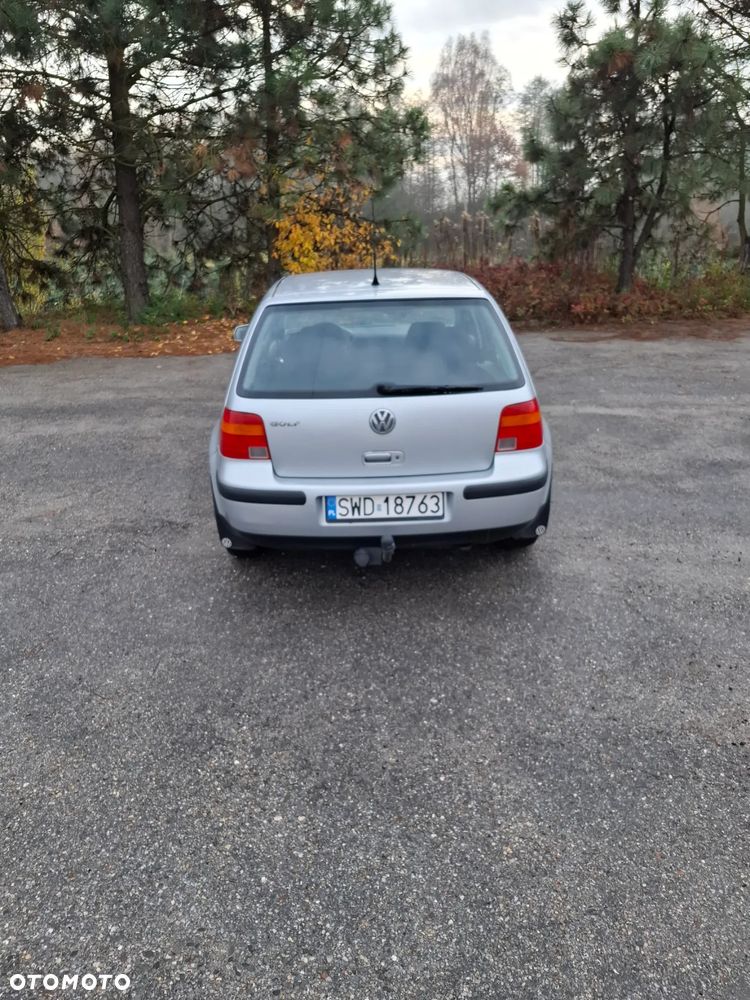 Volkswagen Golf 1.4 Basis - 3