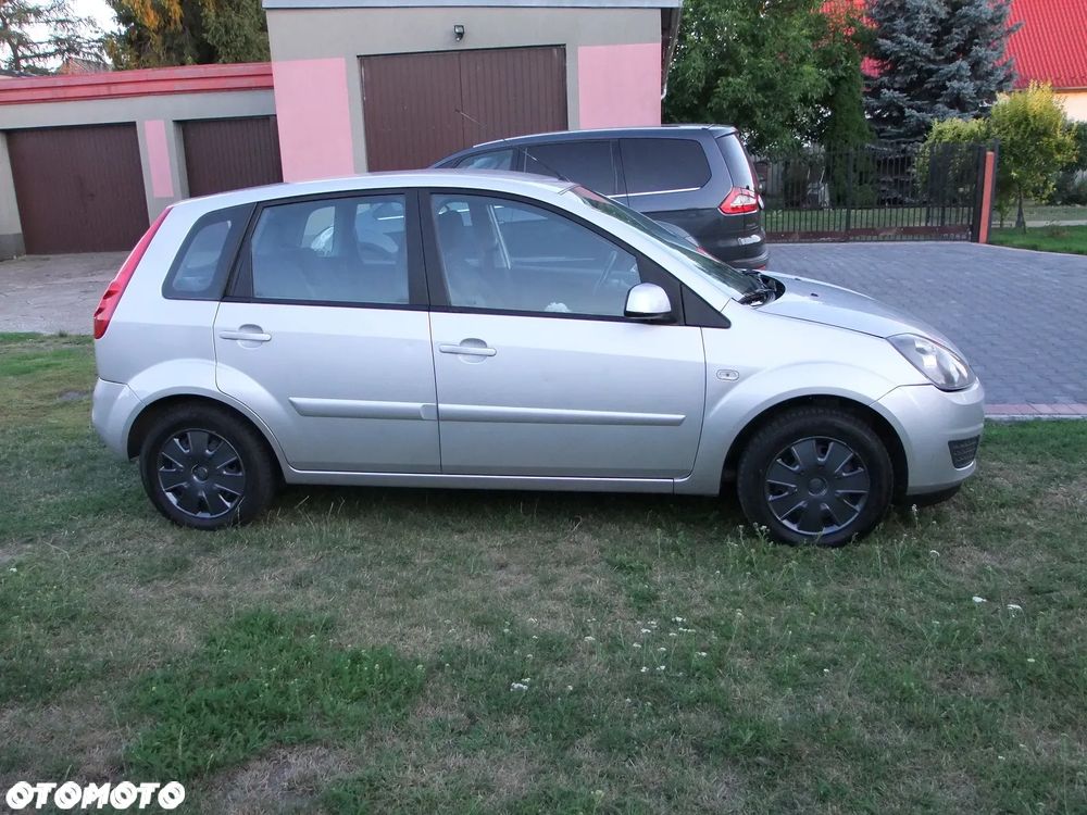 Ford Fiesta - 3