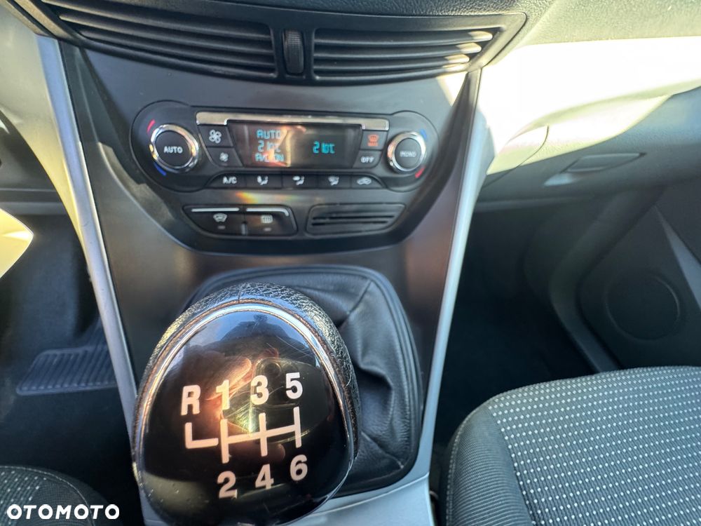 Ford Grand C-MAX - 25