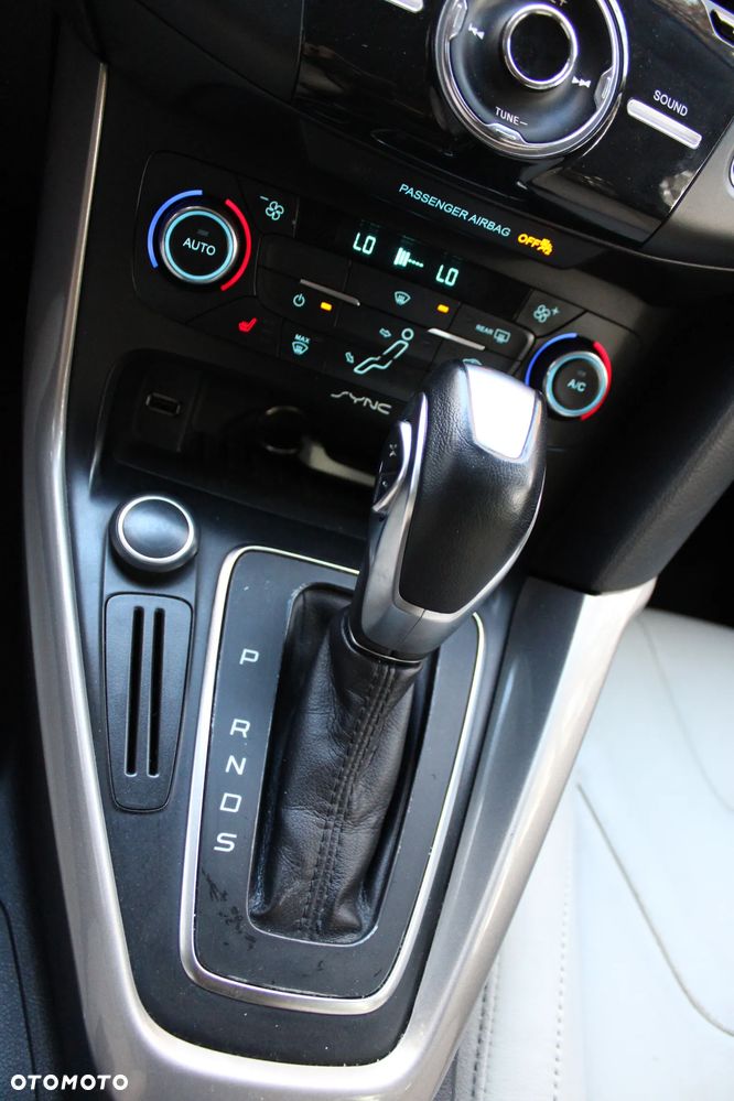 Ford Focus - 24