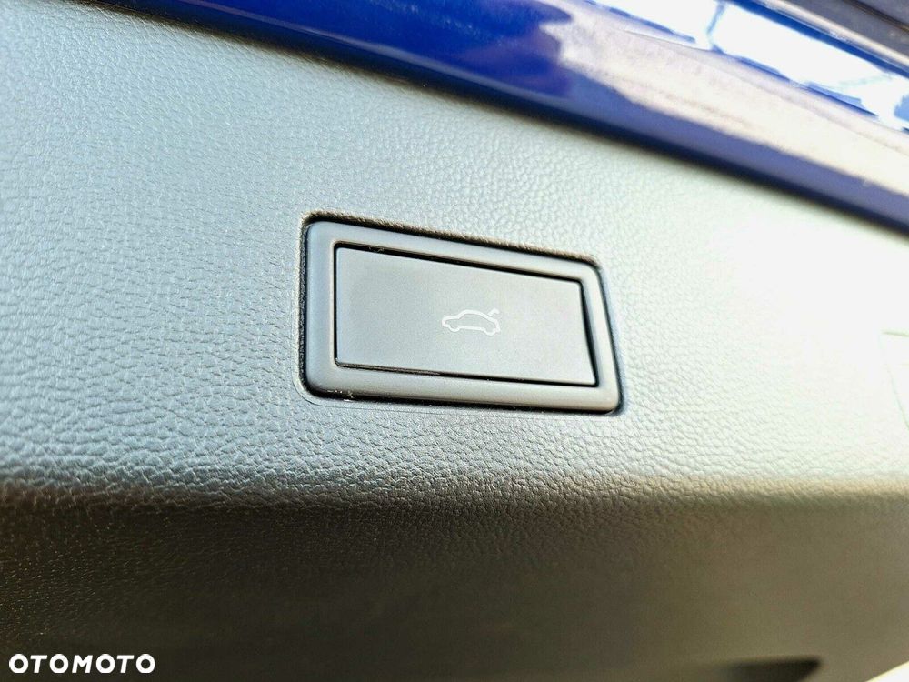 Volkswagen Golf Variant 1.5 eTSI mHEV R-Line Plus DSG - 29
