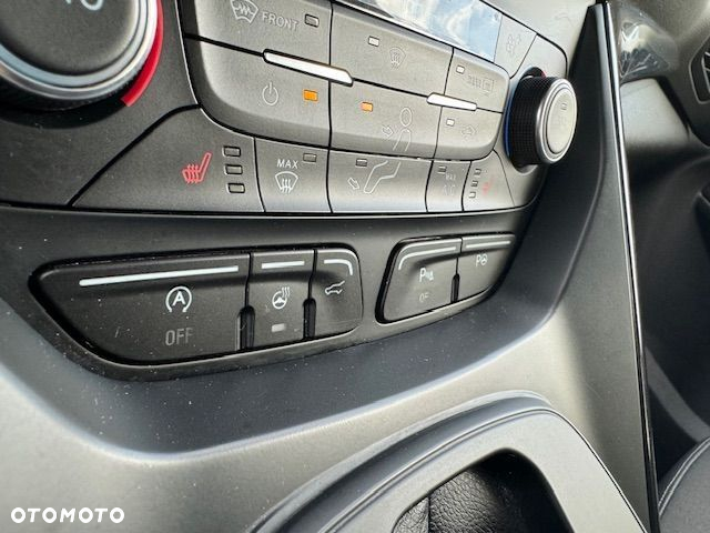 Ford Kuga 2.0 TDCi 4x4 Titanium - 26