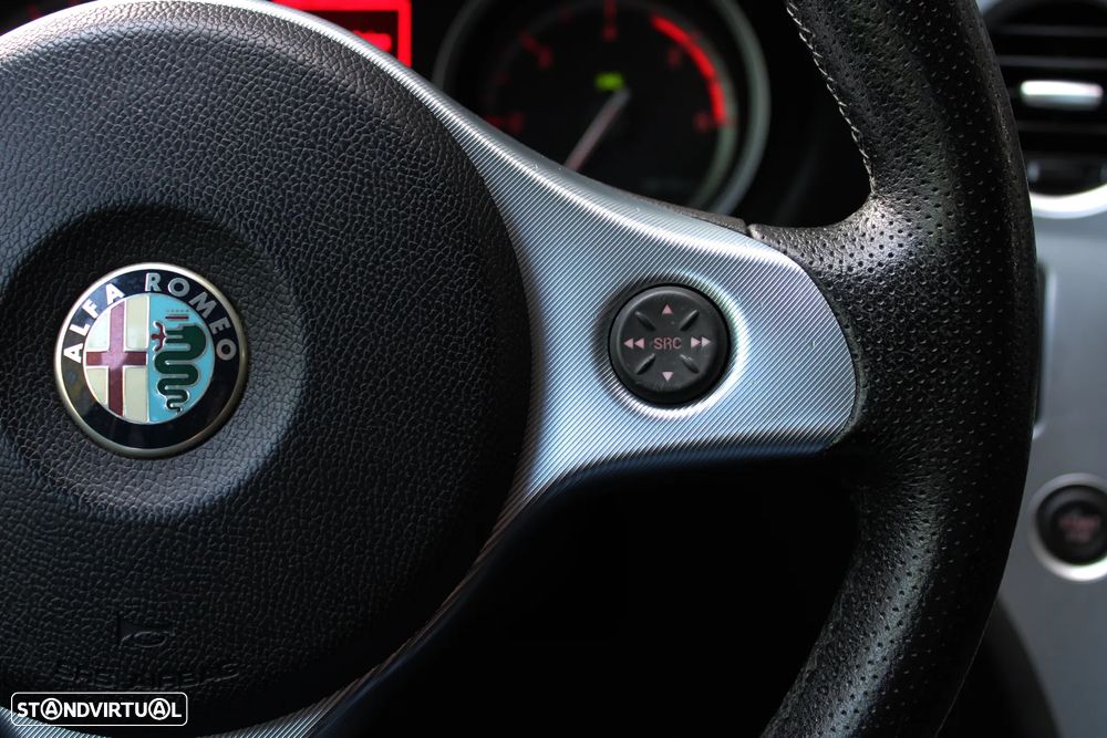 Alfa Romeo 159 1.9 JTDM 16V - 36