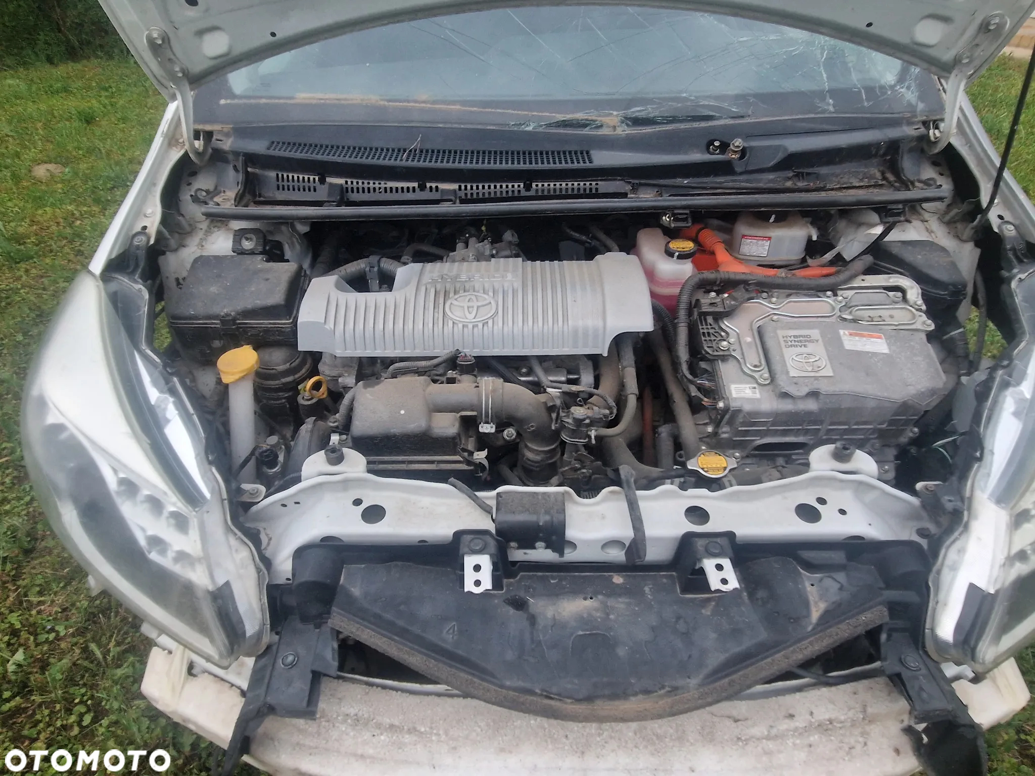 Toyota Yaris Hybrid 100 Active - 29