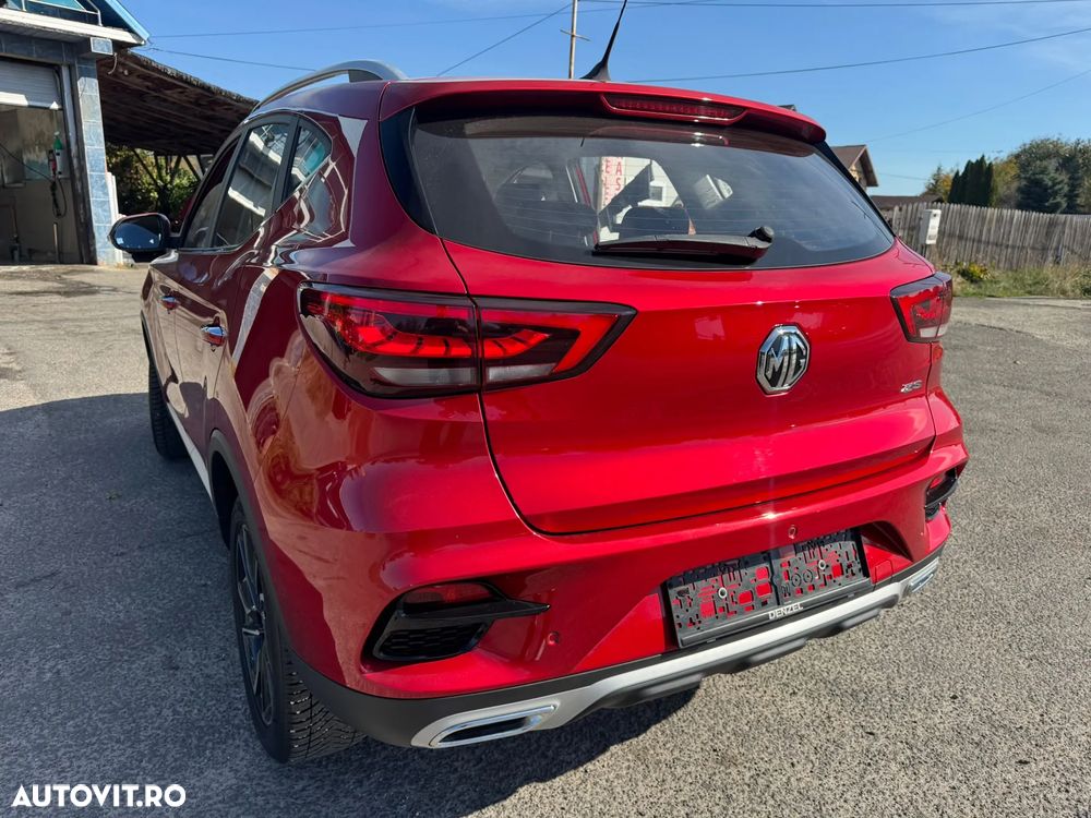 MG ZS - 4