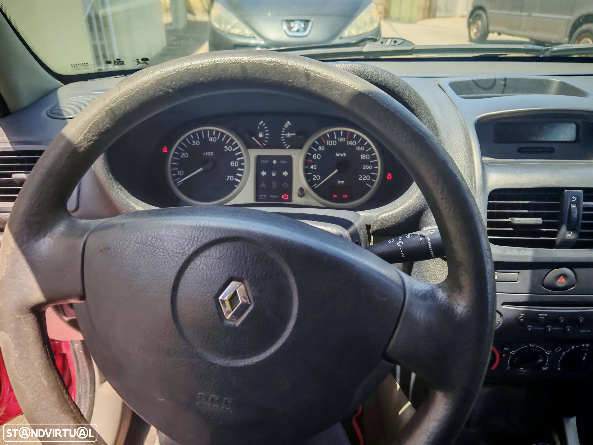 Renault Clio - 9