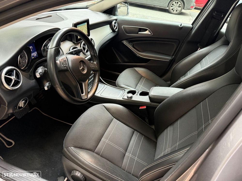 Mercedes-Benz GLA 200 CDI Urban Aut. - 12