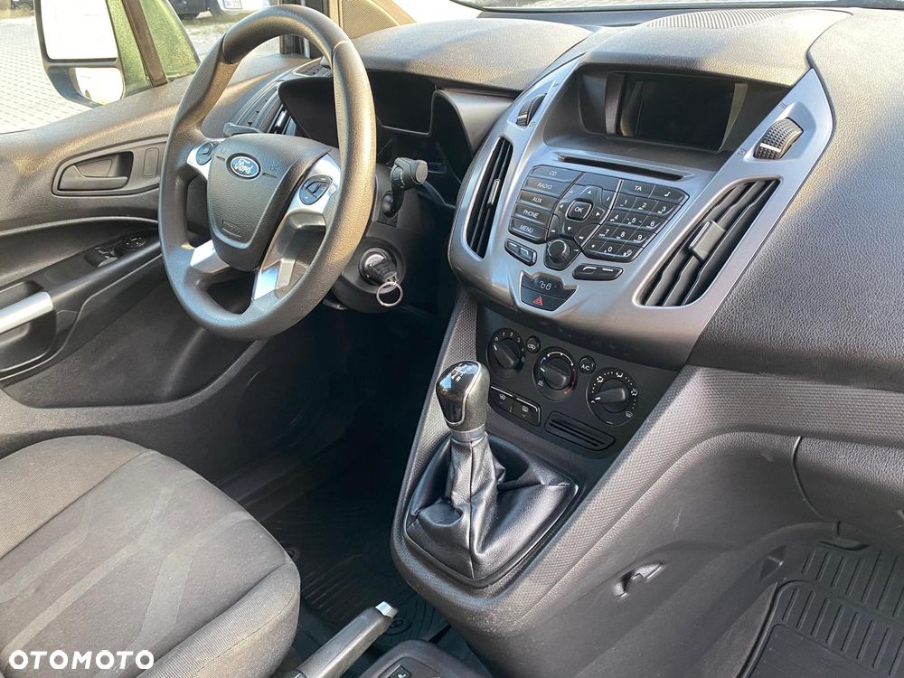 Ford CONNECT - 17