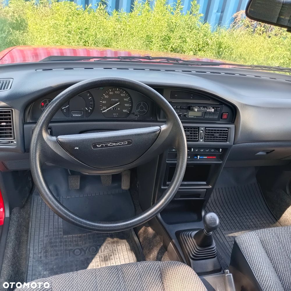 Toyota Corolla 1.3 DX - 10