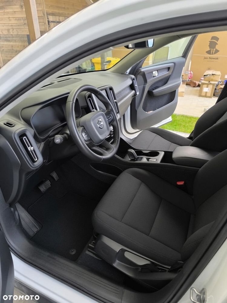 Volvo XC 40 T3 Momentum - 8