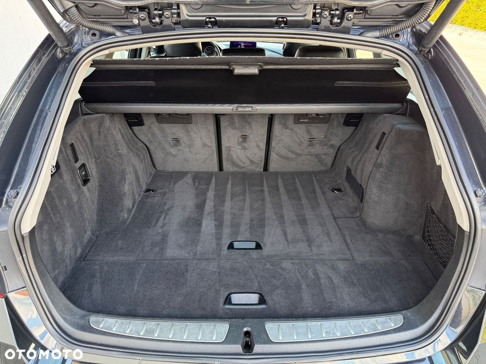 BMW Seria 3 - 36