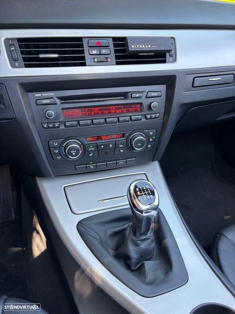 BMW 318 i - 15