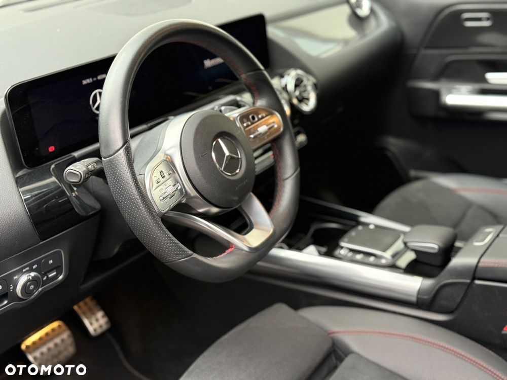 Mercedes-Benz GLA 200 d 8G-DCT AMG Line - 18